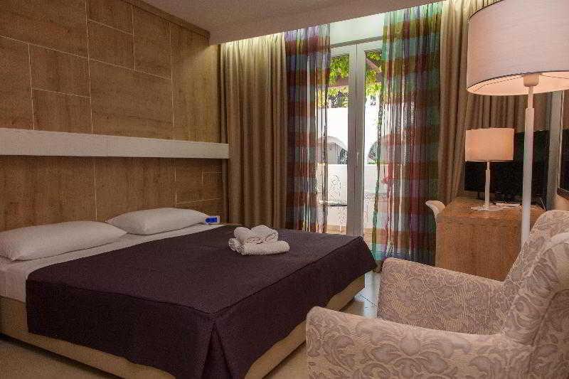 Hotel Slovenska Plaza Standard Budva Luaran gambar