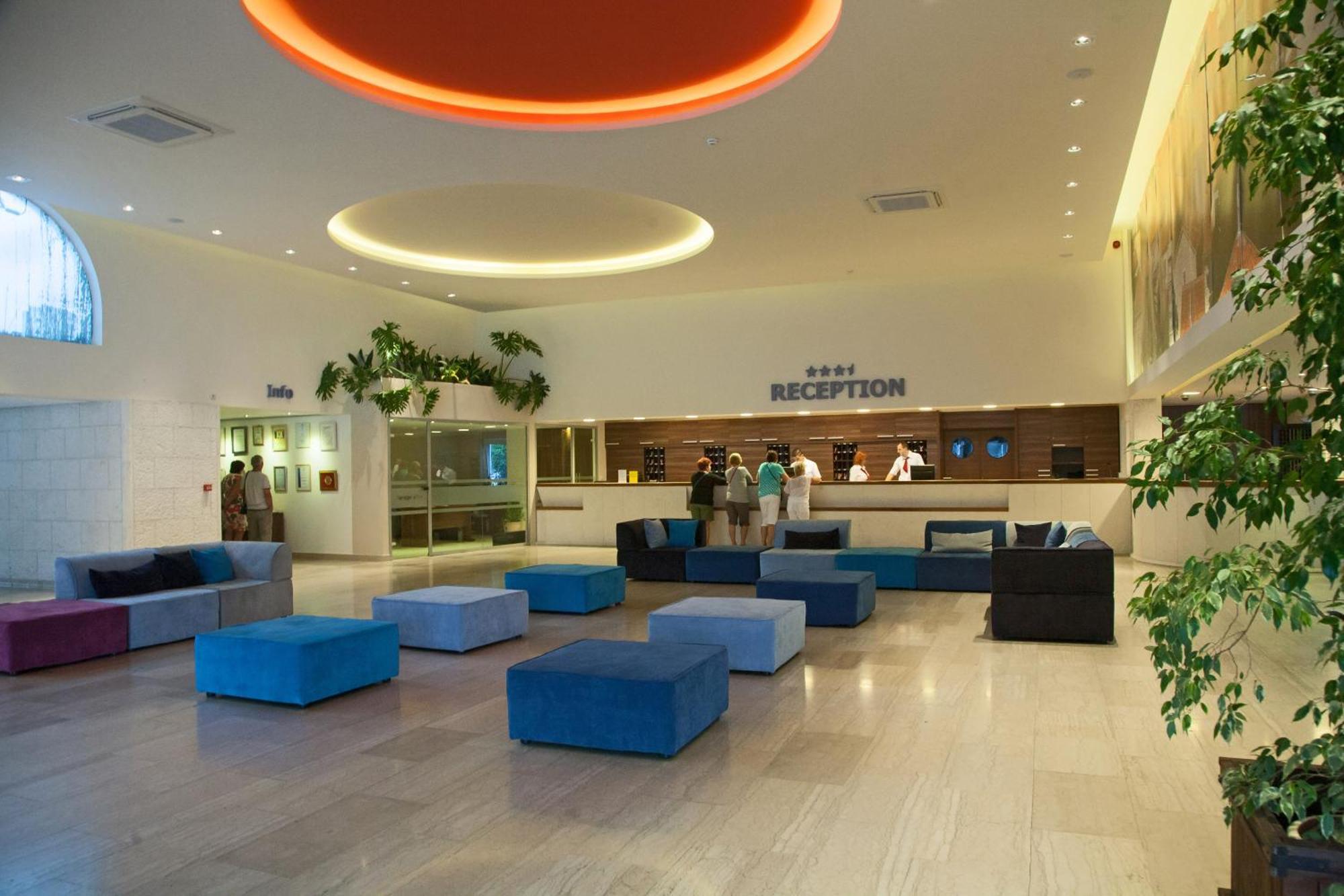 Hotel Slovenska Plaza Standard Budva Luaran gambar